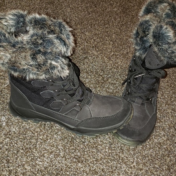 Nordstrom snow boots - Picture 1 of 2